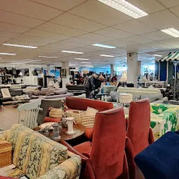 Bezoeker foto van Schroeder Kringloop Loosduinsekade in Den Haag