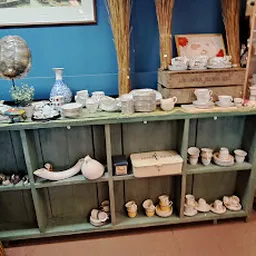 Bezoeker foto van Schroeder Kringloop Loosduinsekade in Den Haag