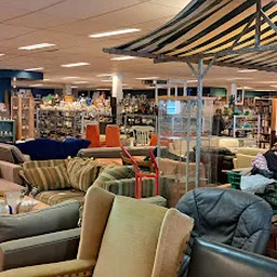 Bezoeker foto van Schroeder Kringloop Loosduinsekade in Den Haag