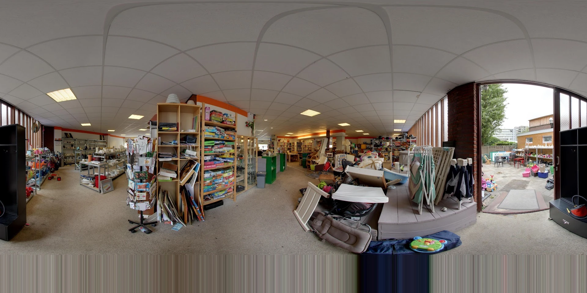 Kringloopwinkel Schroeder Kringloop Westduinweg in Den Haag