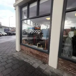 Bezoeker foto van Schroeder Kringloop Westduinweg in Den Haag