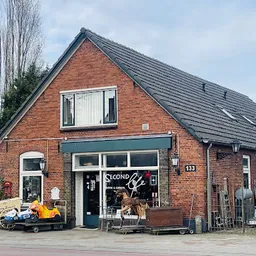 Bezoeker foto van Kringloopwinkel Second Life Brocante - Verlichting - Boeken in Gaanderen