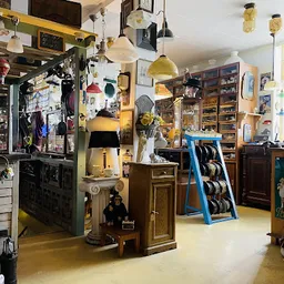 Bezoeker foto van Kringloopwinkel Second Life Brocante - Verlichting - Boeken in Gaanderen