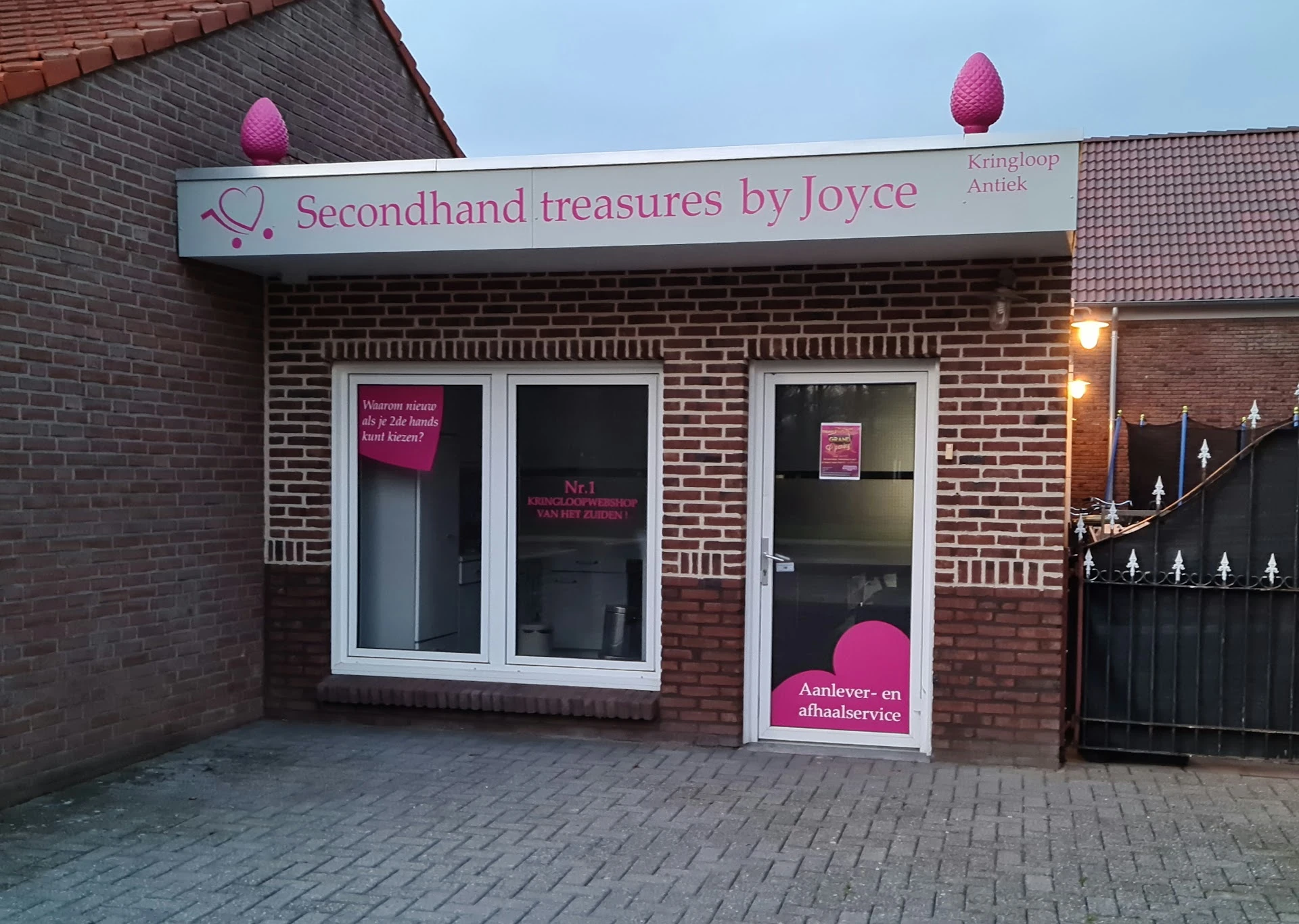 Kringloopwinkel Secondhand Treasures by Joyce in Born