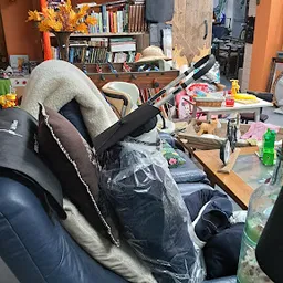 Bezoeker foto van Secondhand Treasures by Joyce in Born