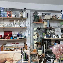 Bezoeker foto van Secondhand Treasures by Joyce in Born