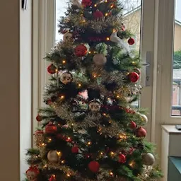 Bezoeker foto van Secondhand Treasures by Joyce in Born