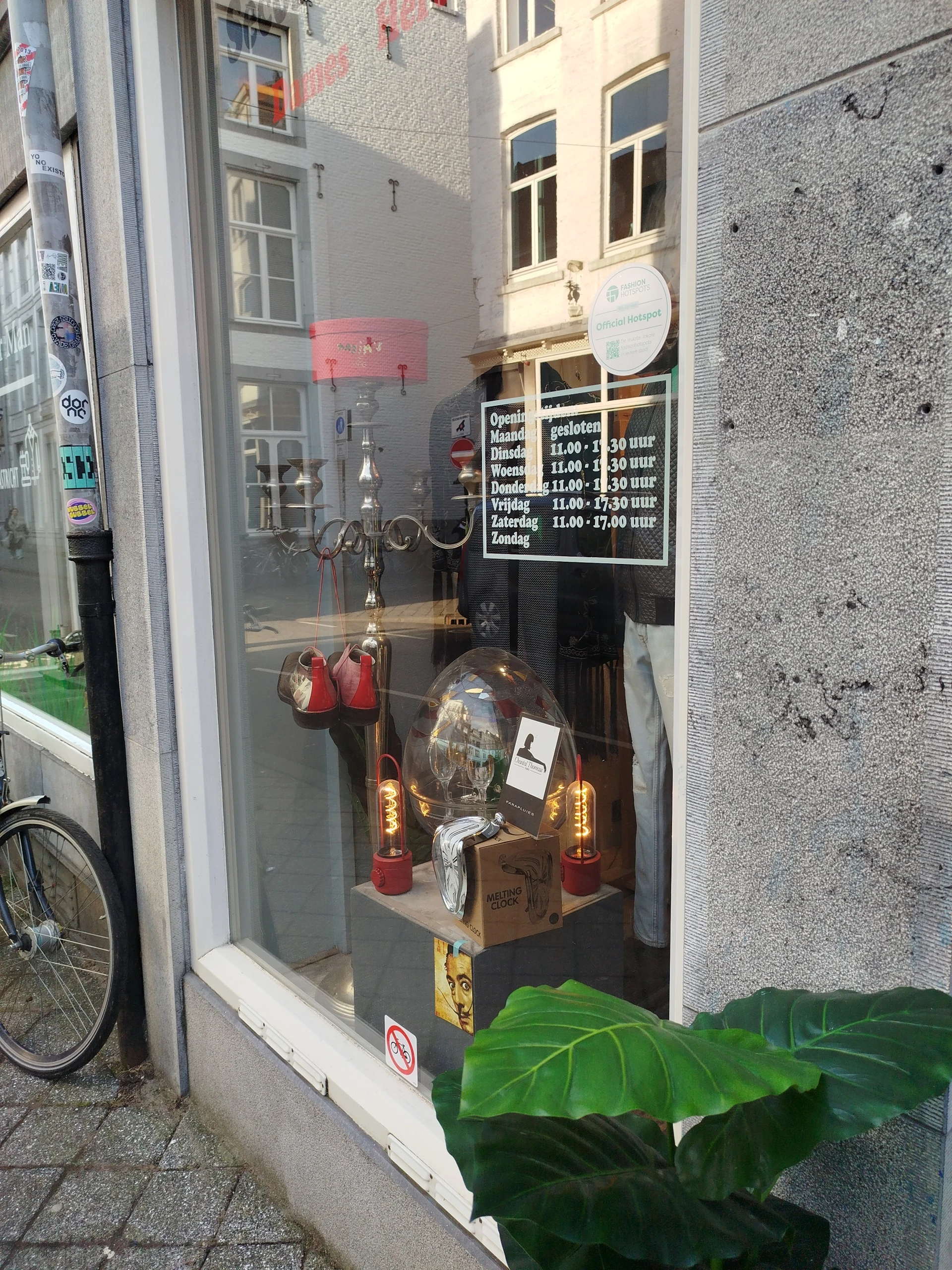 Kringloopwinkel Kringloopwinkel Secondhand4All Maastricht in Maastricht