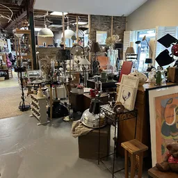 Bezoeker foto van Kringloopwinkel Sint Hubert in Sint Hubert