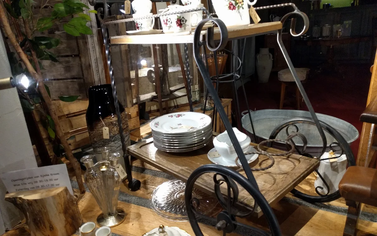 Kringloopwinkel Kringloopwinkel Sjieke Kraom in Beek