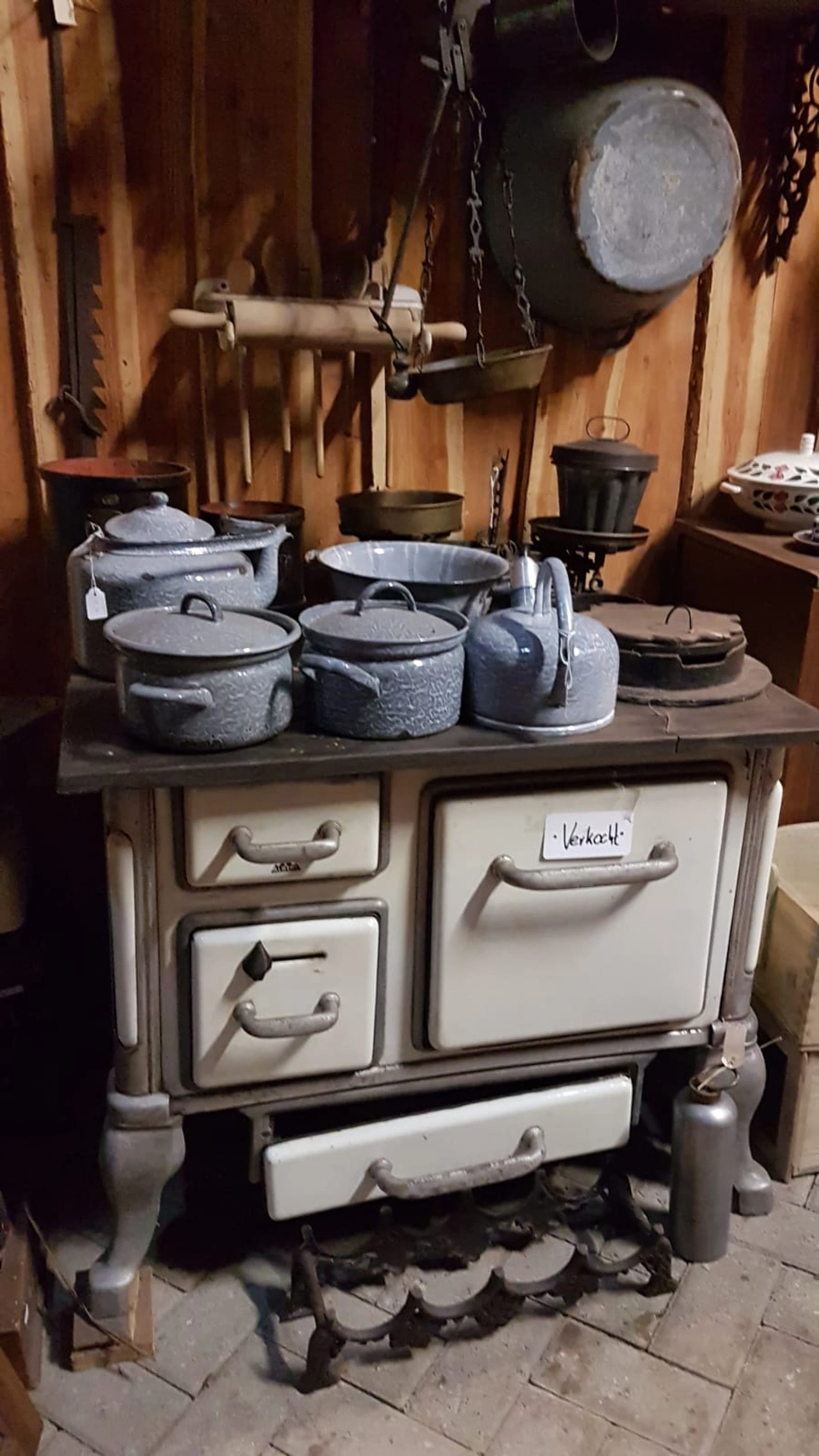 Bezoeker foto van Kringloopwinkel Smeerling Antiek & Restauratie in Onstwedde