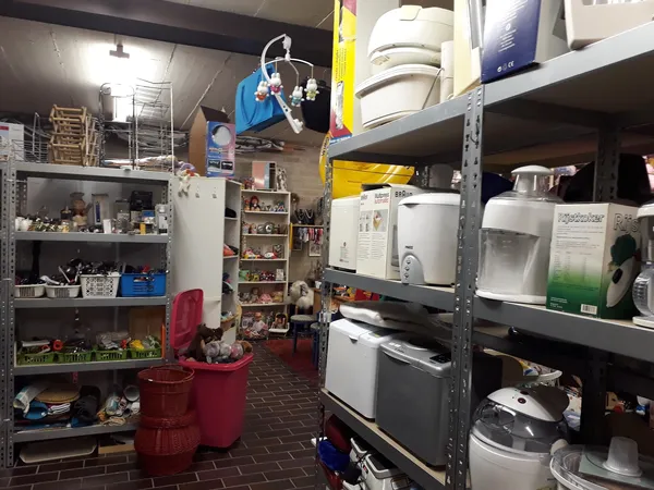 Kringloopwinkel Kringloopwinkel Snuffelcorner Rhenen in Rhenen