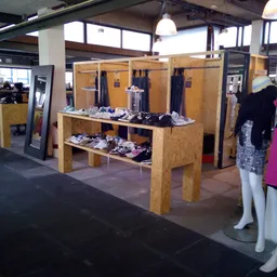 Kringloopwinkel Snuffelmug Kringloopwarenhuis in Haarlem