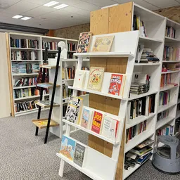 Bezoeker foto van Snuffelmug Kringloopwarenhuis in Haarlem