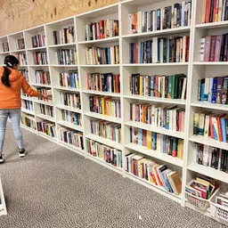 Bezoeker foto van Snuffelmug Kringloopwarenhuis in Haarlem