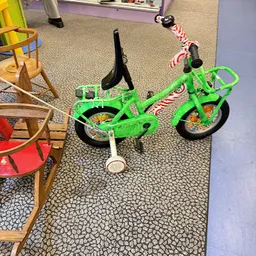 Bezoeker foto van Snuffelmug Kringloopwarenhuis in Haarlem