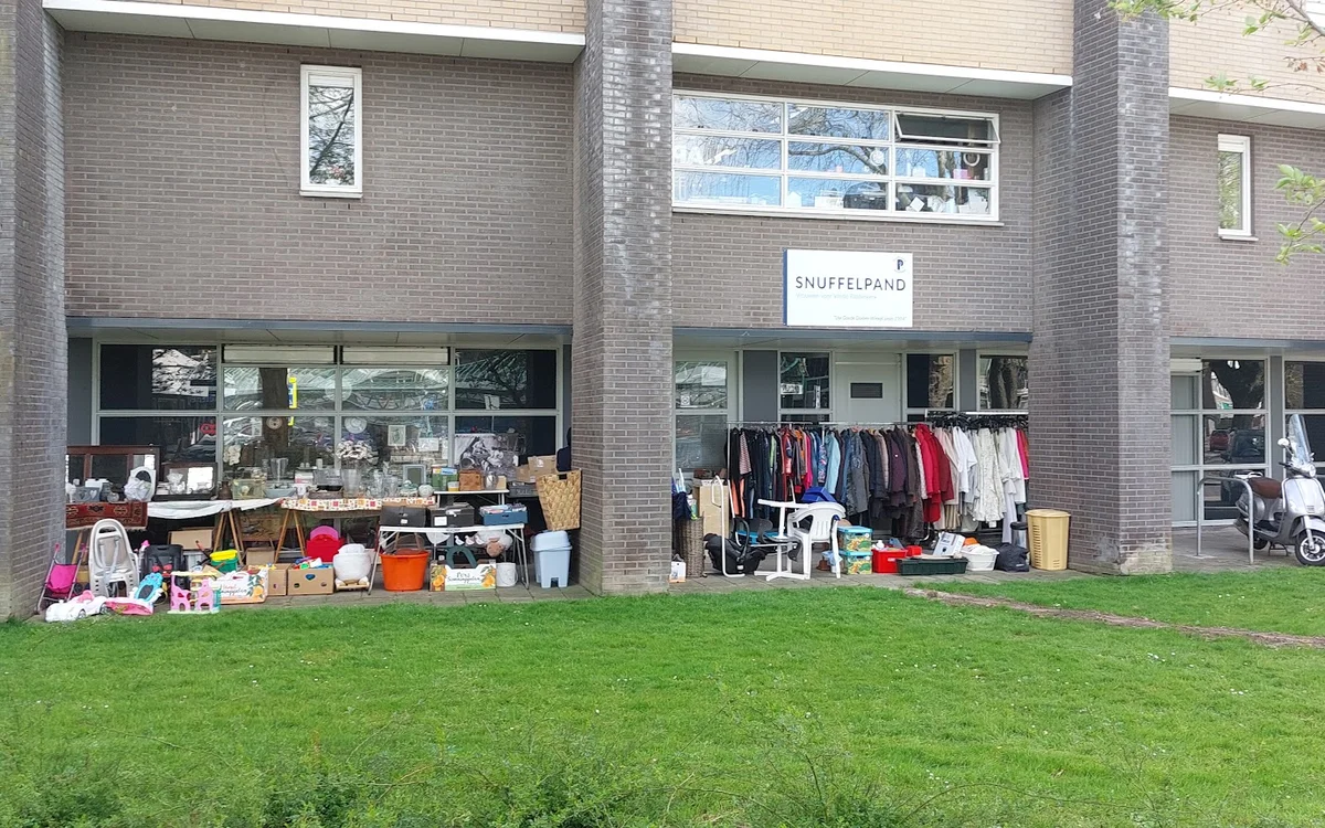 Kringloopwinkel Kringloopwinkel á¹ nuffelpand in Ridderkerk