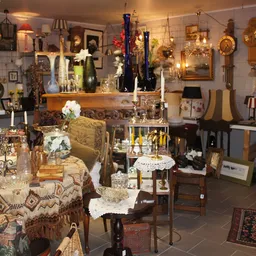 Kringloopwinkel Kringloopwinkel Snuffelschuur Alles Wisselt in Ooltgensplaat