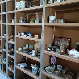 Bezoeker foto van Kringloopwinkel Snuffelschuur Enumatil in Enumatil