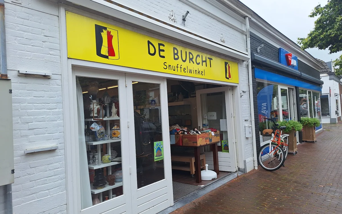 Kringloopwinkel Kringloopwinkel Snuffelwinkel De Burcht in Oost-Souburg