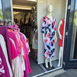 Kringloopwinkel S.O.L.O. /Secondhand Original Lovely Outfit in Gorinchem