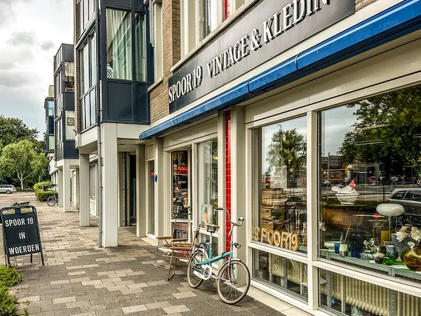 Kringloopwinkel Kringloopwinkel Spoor19 Vintage & Kleding in Woerden