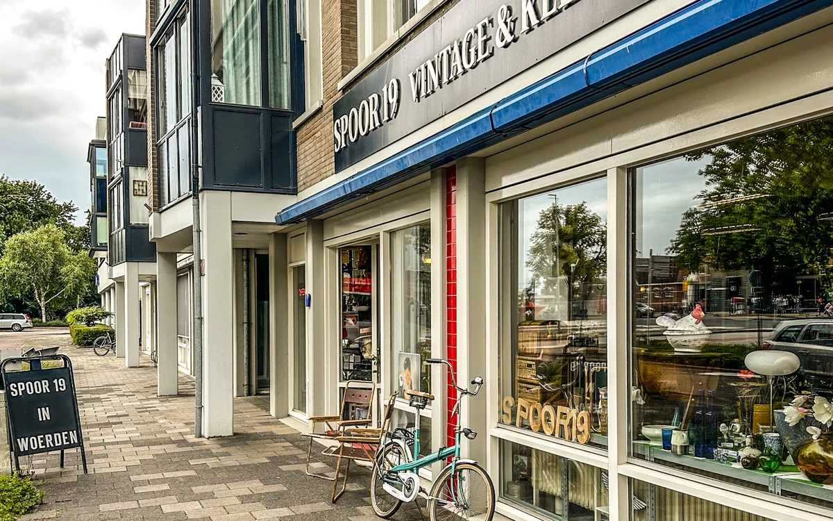 Kringloopwinkel Kringloopwinkel Spoor19 Vintage & Kleding in Woerden