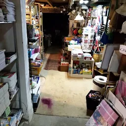 Bezoeker foto van Kringloopwinkel St. Woord en Daad in Noordeloos