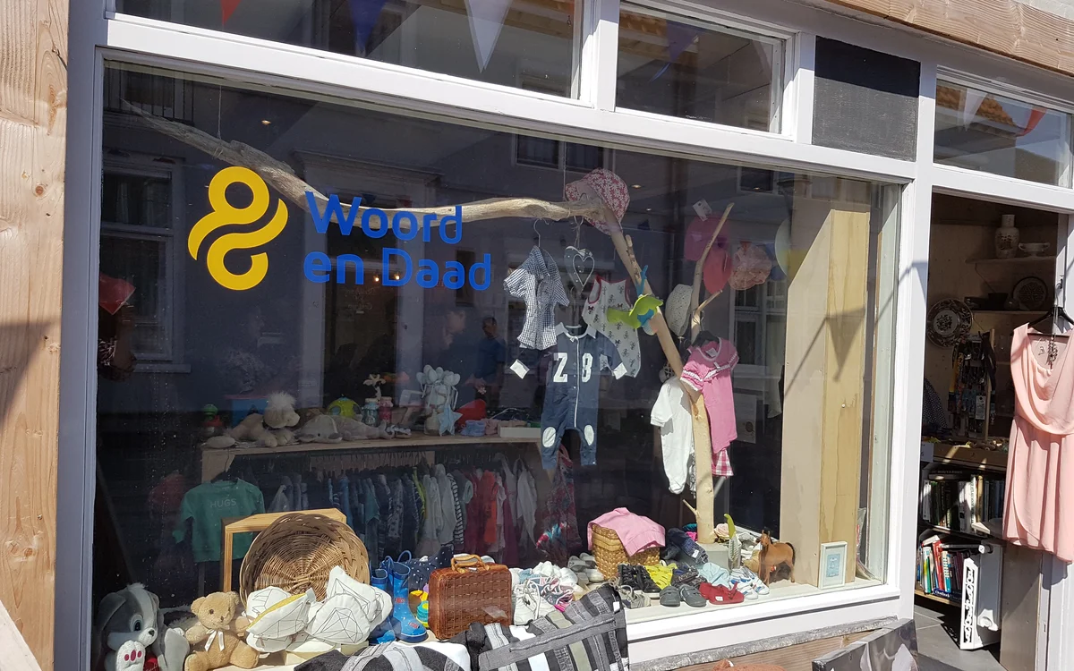 Kringloopwinkel Kringloopwinkel St. Woord en Daad in Oostkapelle
