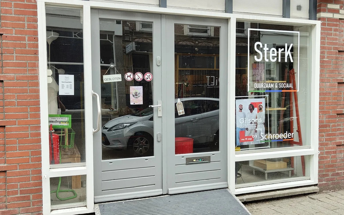 Kringloopwinkel Kringloopwinkel SterK - duurzaam & sociaal in Den Haag
