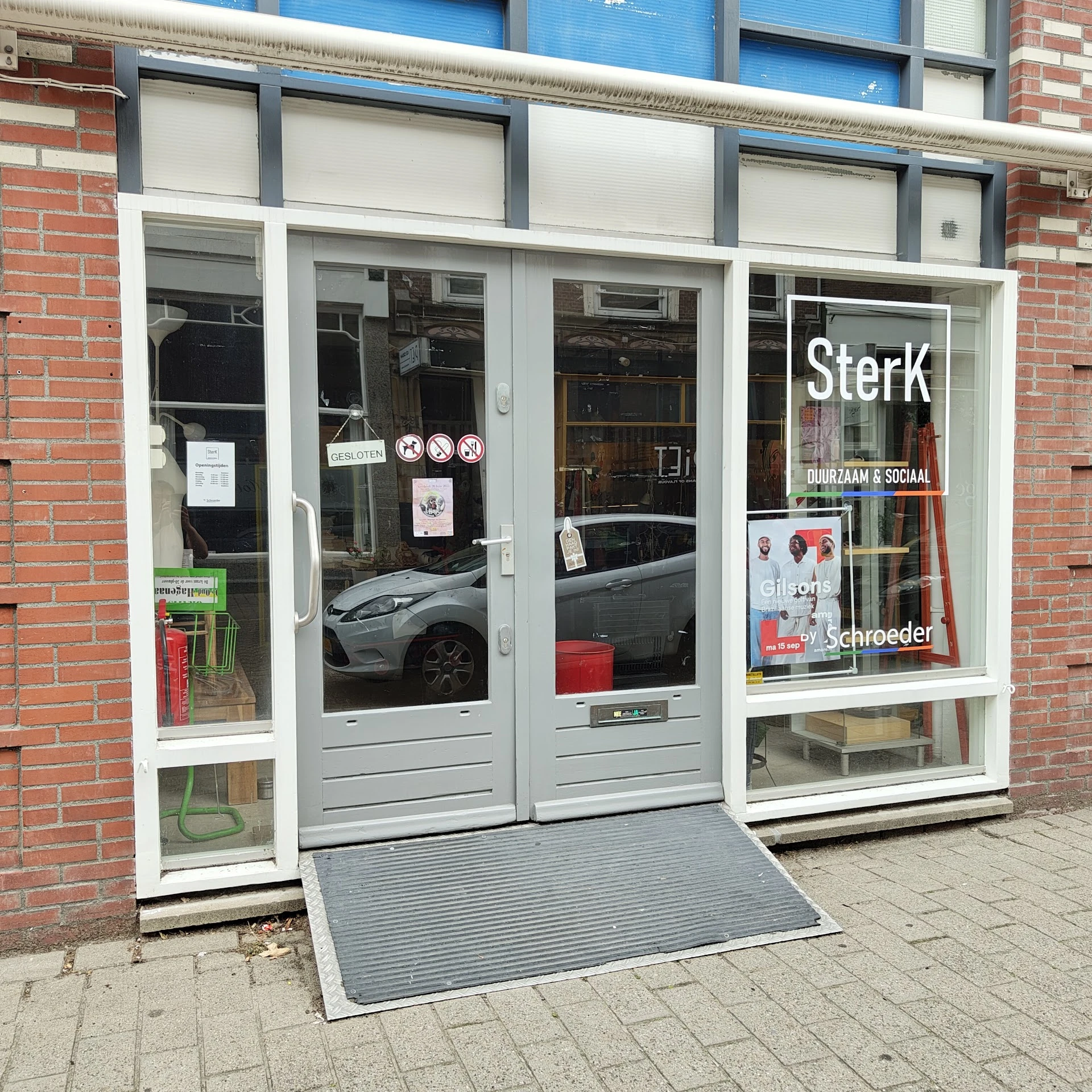 Kringloopwinkel Kringloopwinkel SterK - duurzaam & sociaal in Den Haag