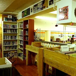 Bezoeker foto van Kringloopwinkel SterK - duurzaam & sociaal in Den Haag