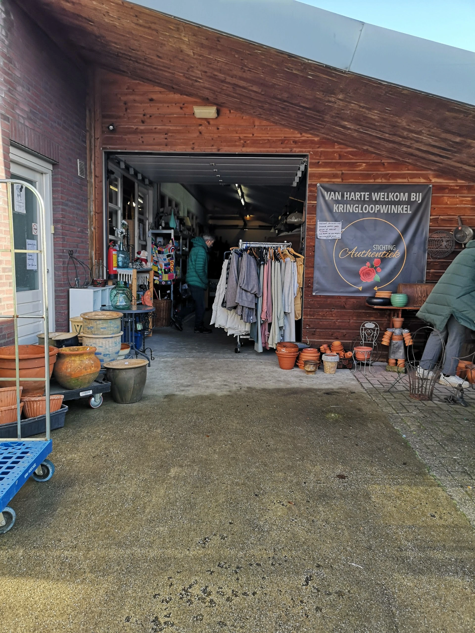 Kringloopwinkel Kringloopwinkel Stichting Authentiek in Horst