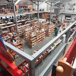 Bezoeker foto van Kringloopwinkel Stichting Ceres in Uithoorn