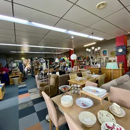 Bezoeker foto van Kringloopwinkel Stichting De Kringloper in Steenbergen