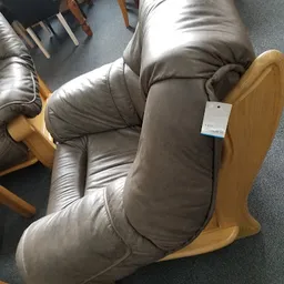 Bezoeker foto van Kringloopwinkel Stichting De Kringloper in Steenbergen