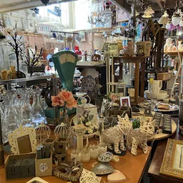 Bezoeker foto van Kringloopwinkel Stichting De Majum in Rotterdam