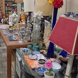 Bezoeker foto van Kringloopwinkel Stichting Emmaus Gouda in Gouda