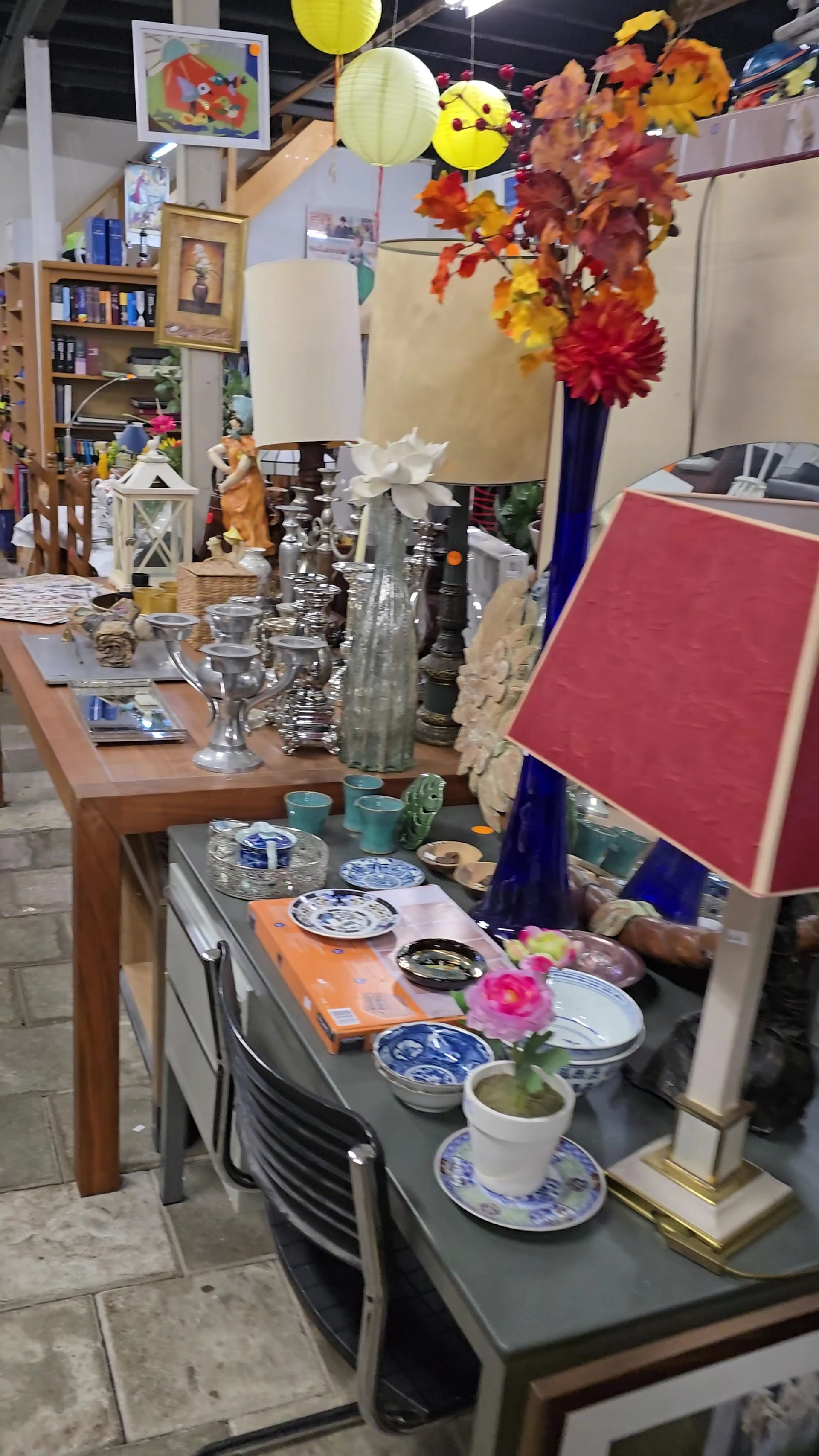 Kringloopwinkel Kringloopwinkel Stichting Emmaus Gouda in Gouda