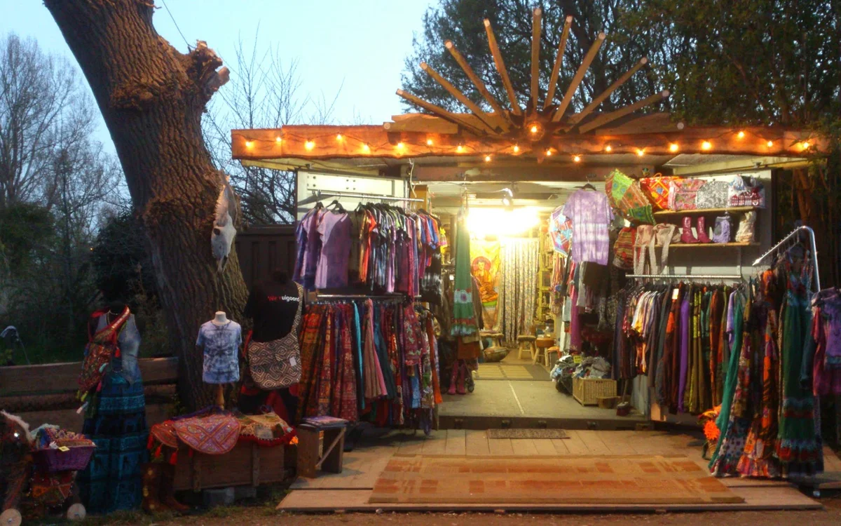 Kringloopwinkel Kringloopwinkel Stichting Hand-Werk in Amsterdam