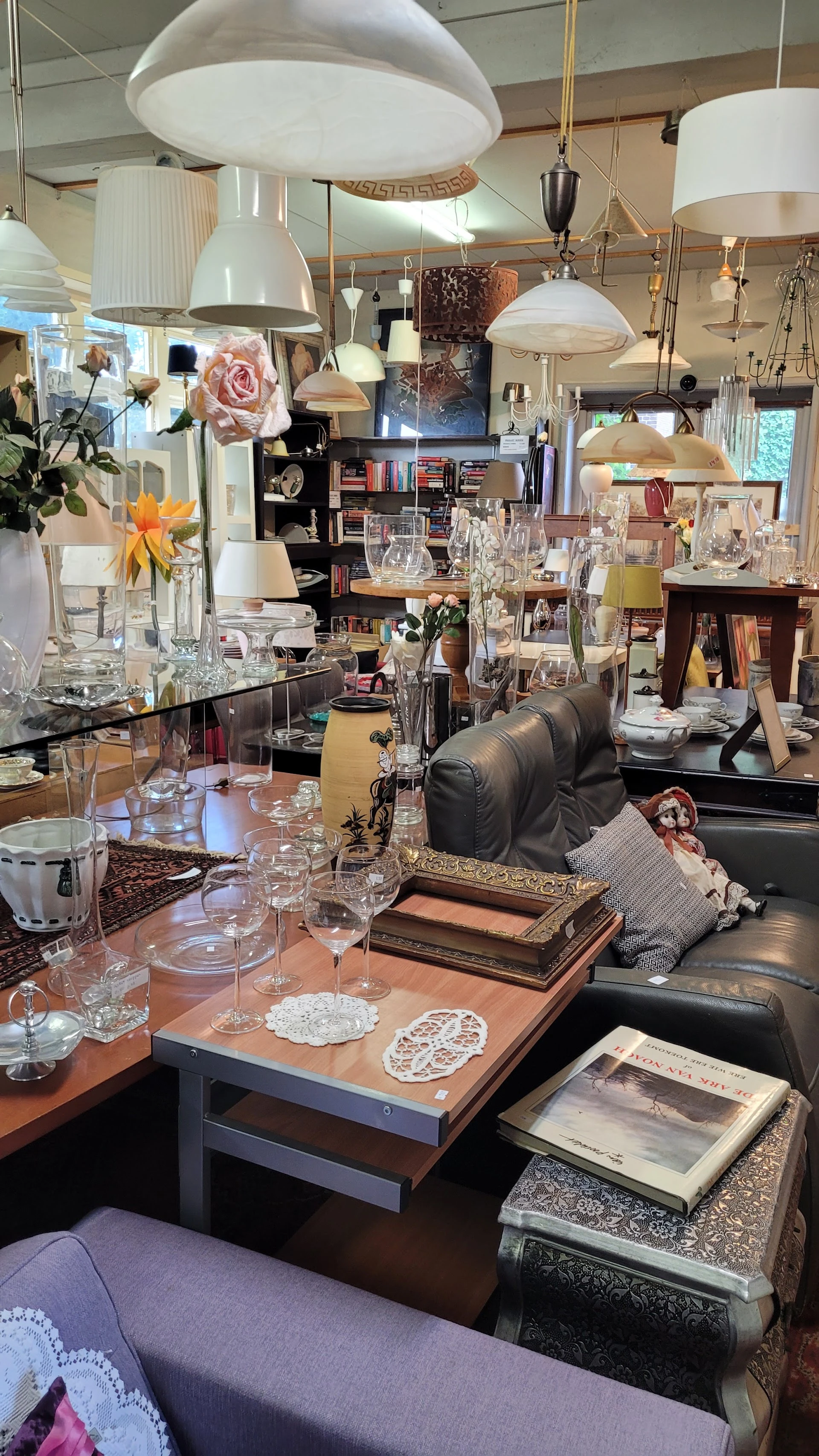 Kringloopwinkel Kringloopwinkel Stichting het Graalhuis in Zoeterwoude