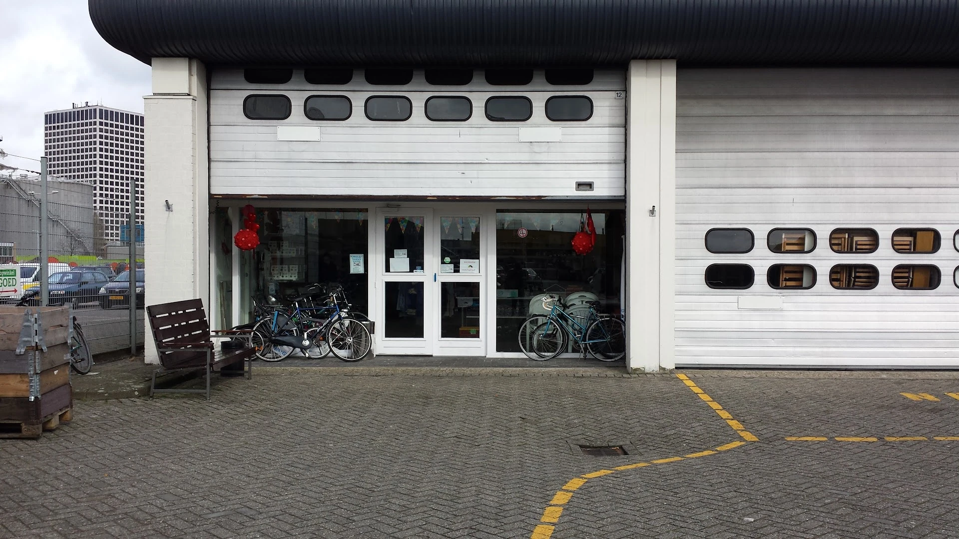 Kringloopwinkel [Gesloten] Kringloopwinkel Stichting Keigoed in Rotterdam