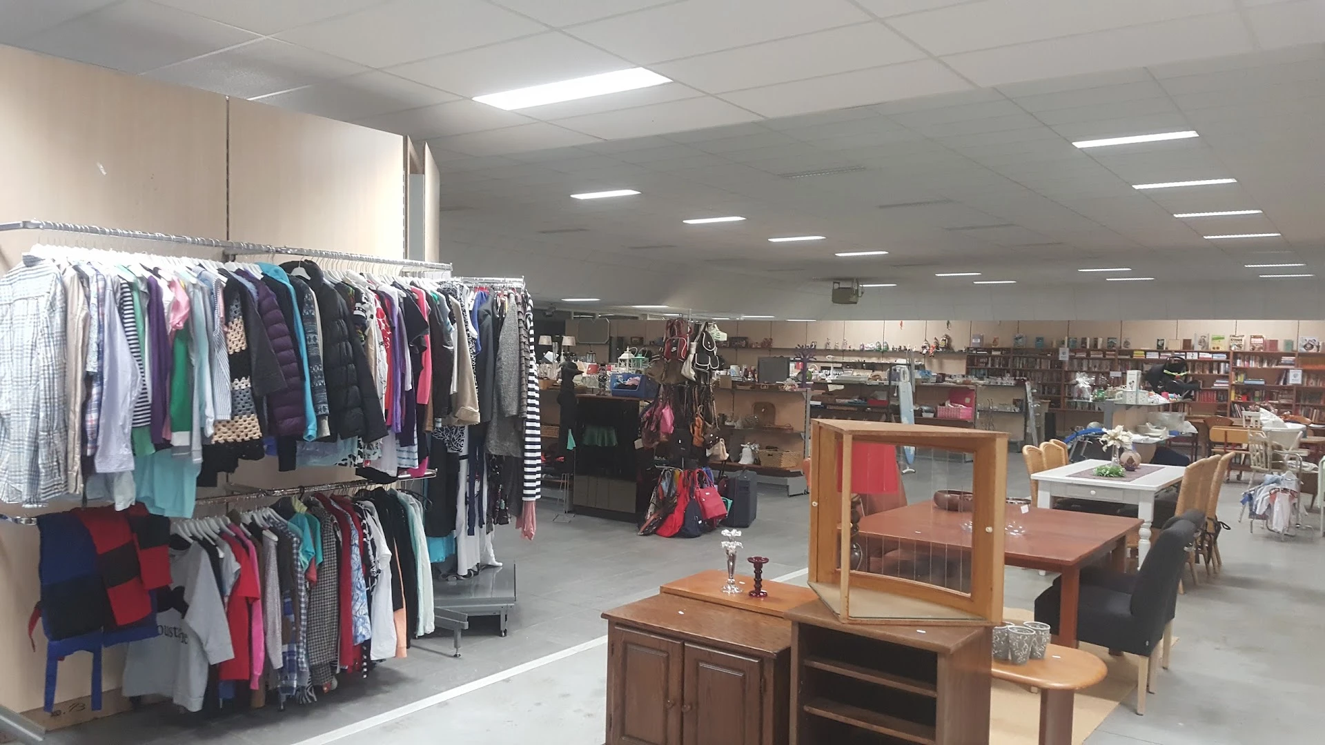 Kringloopwinkel Stichting Kringloop Maasdijk in Maasdijk