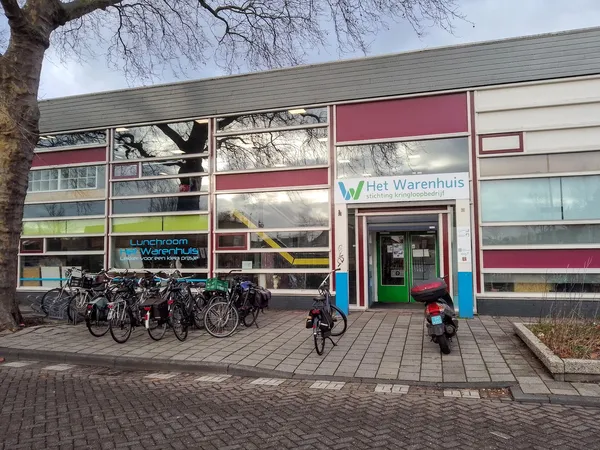 Kringloopwinkel Stichting Kringloopbedrijf Het Warenhuis in Leiden