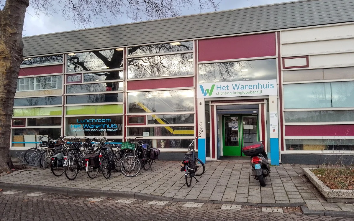 Kringloopwinkel Stichting Kringloopbedrijf Het Warenhuis in Leiden