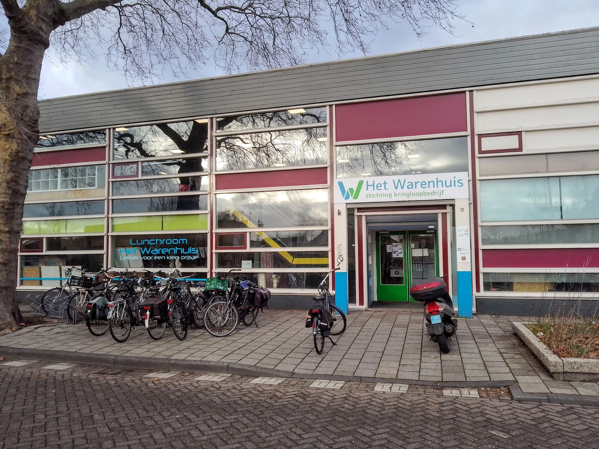 Kringloopwinkel Stichting Kringloopbedrijf Het Warenhuis in Leiden