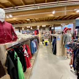 Bezoeker foto van Stichting Kringloopcentrum Spullenhulp in Soest