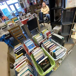 Bezoeker foto van Stichting Kringloopcentrum Spullenhulp in Soest