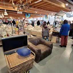 Bezoeker foto van Stichting Kringloopcentrum Spullenhulp in Soest