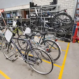 Bezoeker foto van Stichting Kringloopwinkel Helmond in Helmond